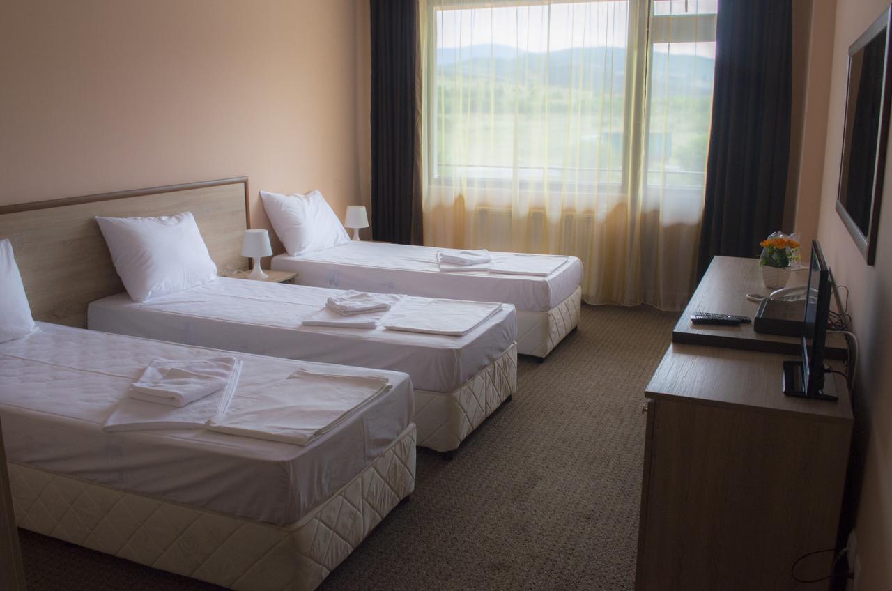 Maribel Spa Hotel Koprilova Exterior photo